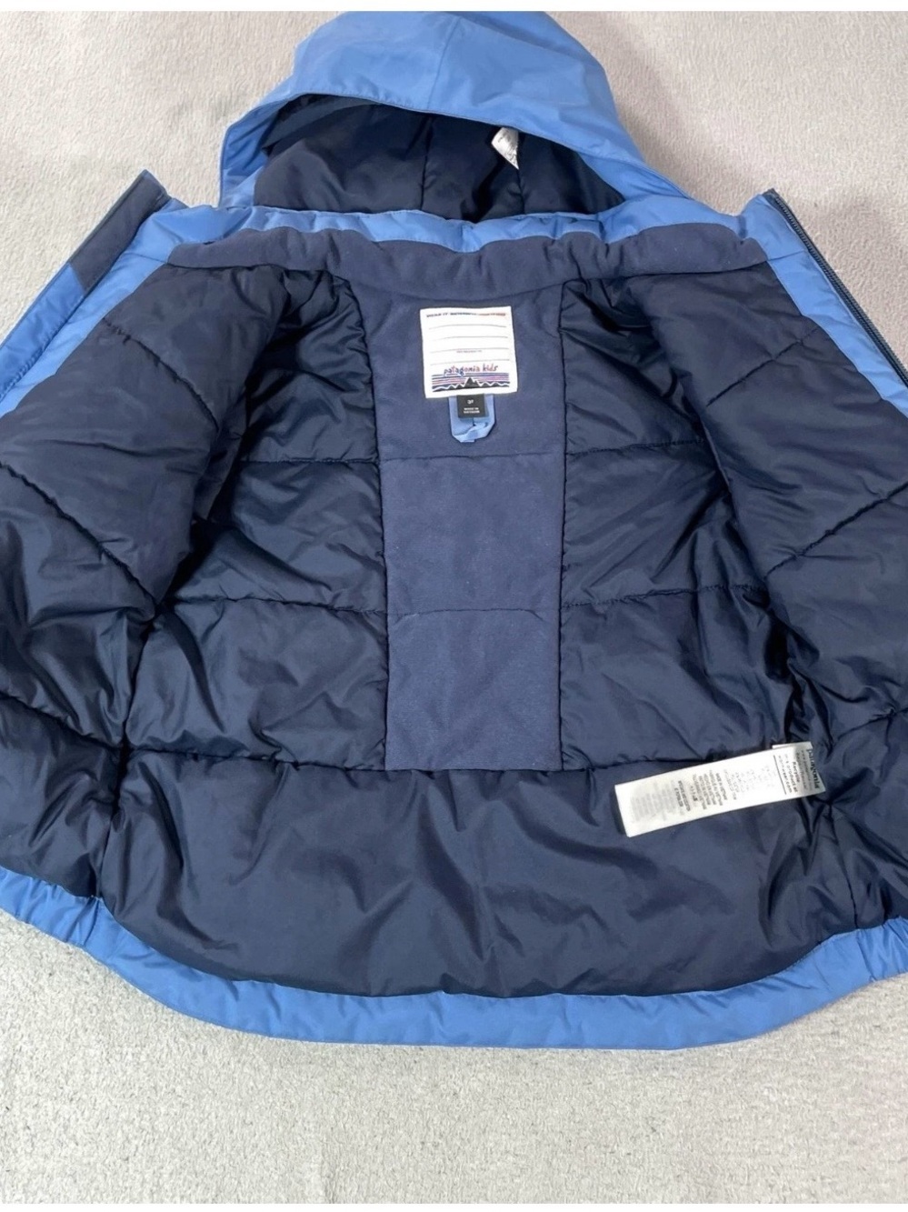Patagonia blue insulted ski jacket size 3t boys - Picture 12 of 13